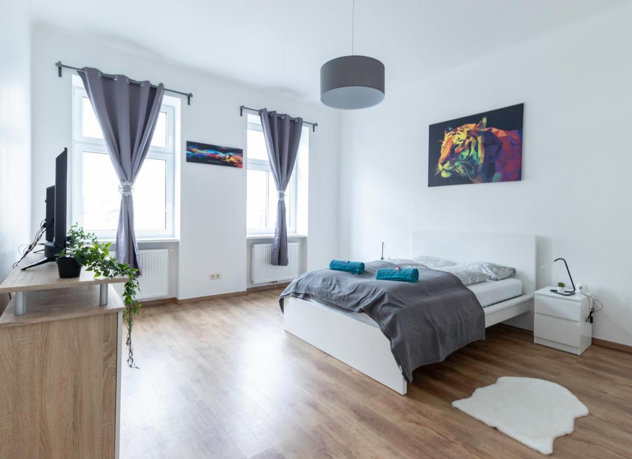 Comfortable, Specious With Inner Garden- Marzstrasse * Viena